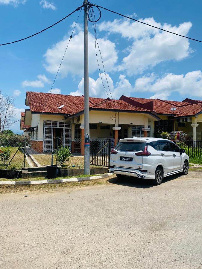 Lh Homestay Bandar Utama Gua Musang Eksteriør billede