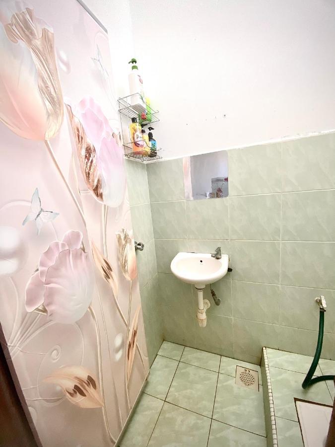 Lh Homestay Bandar Utama Gua Musang Eksteriør billede